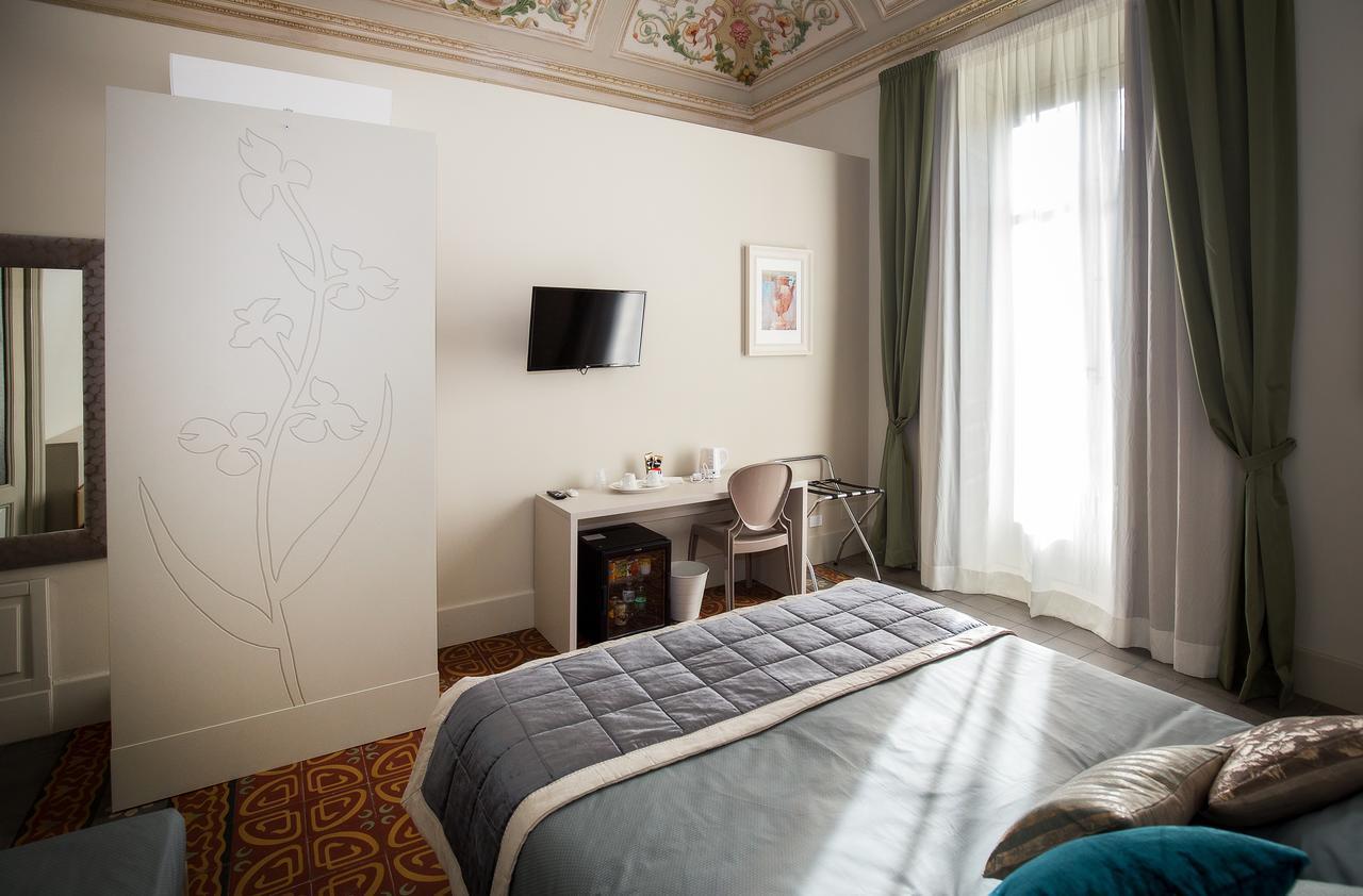 Magione Del Re Hotel คาตาเนีย ภายนอก รูปภาพ