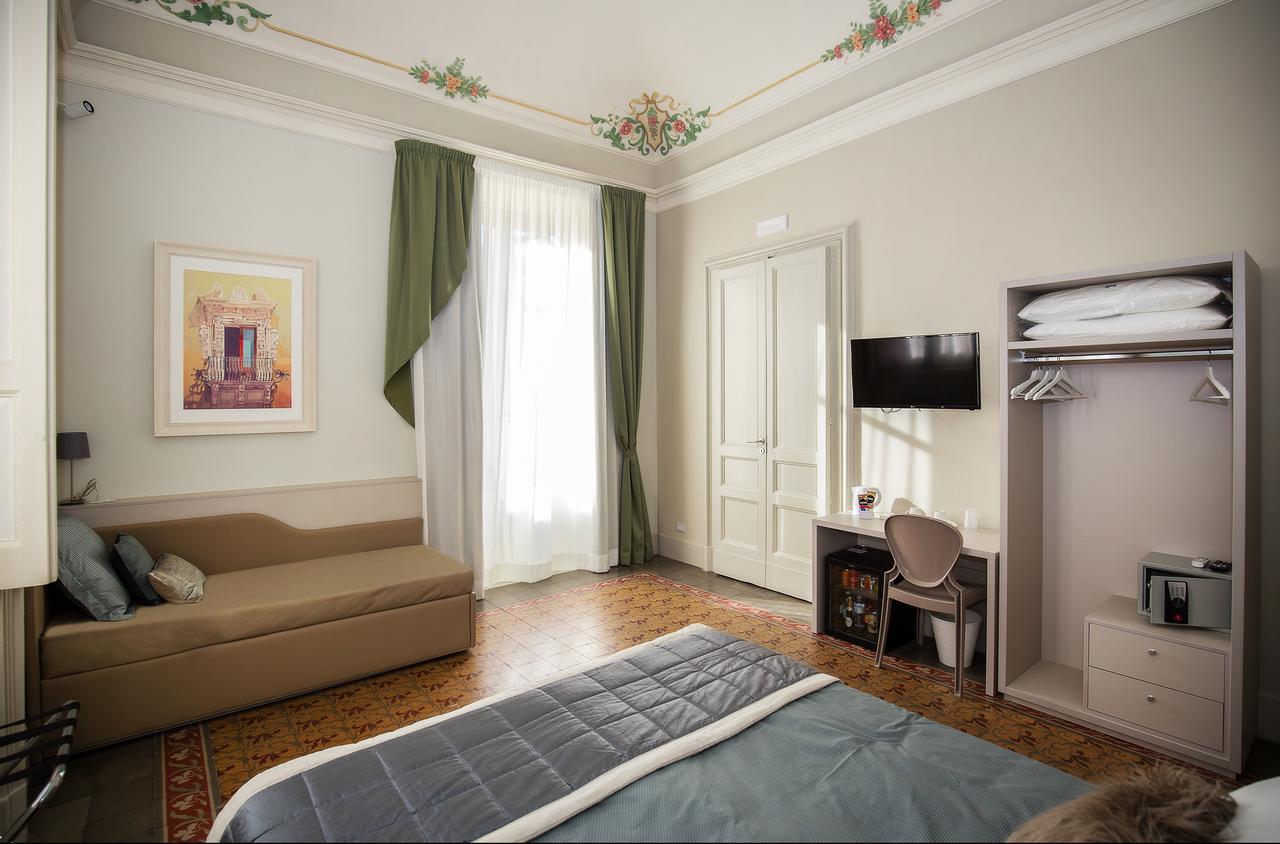 Magione Del Re Hotel คาตาเนีย ภายนอก รูปภาพ